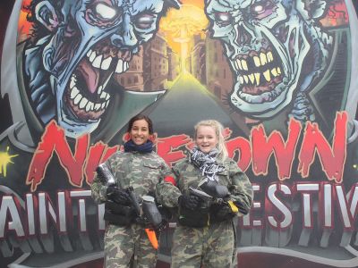 Nuketown Frauen
